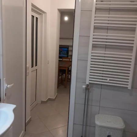 Апартаменты ολόκληρο στην *